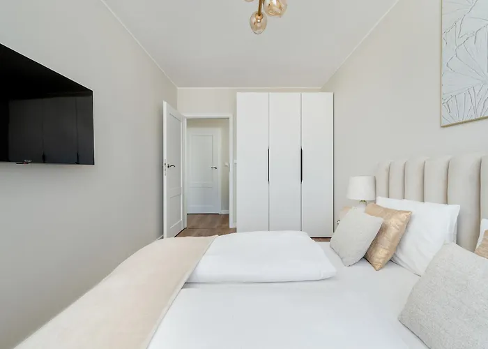Piekny Apartament Wichrowa - 2 Sypialnie Free Garage Wroclaw By Noclegi Renters